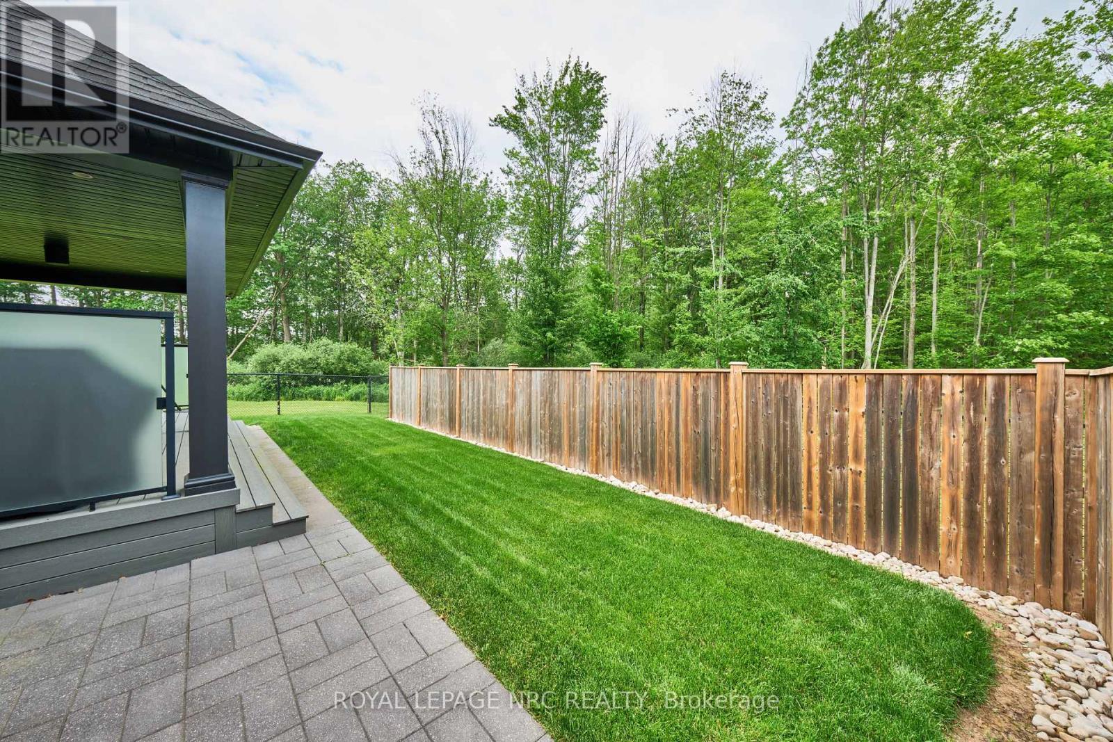 












2 MCFARLAND STREET

,
Thorold (Hurricane/Merrittville),




Ontario
L2V0J2

