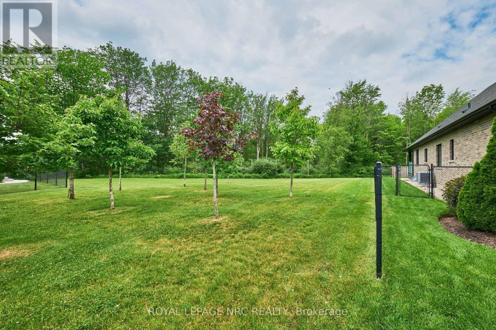 












2 MCFARLAND STREET

,
Thorold (Hurricane/Merrittville),




Ontario
L2V0J2

