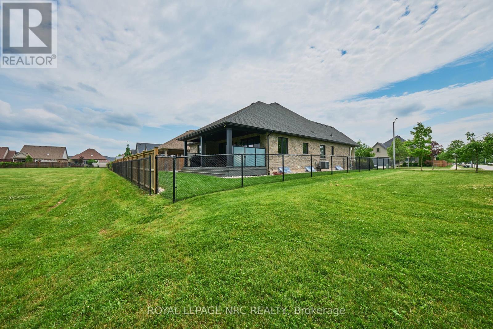 












2 MCFARLAND STREET

,
Thorold (Hurricane/Merrittville),




Ontario
L2V0J2

