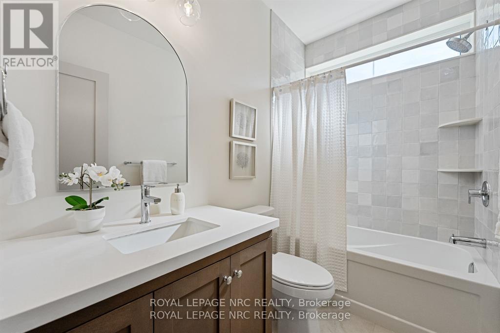 












281 ELMWOOD AVENUE

,
Fort Erie (Crystal Beach),




Ontario
L0S1B0

