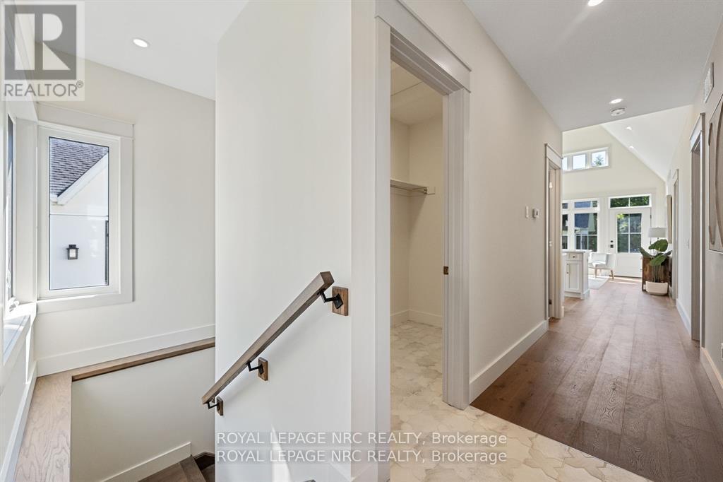 












281 ELMWOOD AVENUE

,
Fort Erie (Crystal Beach),




Ontario
L0S1B0

