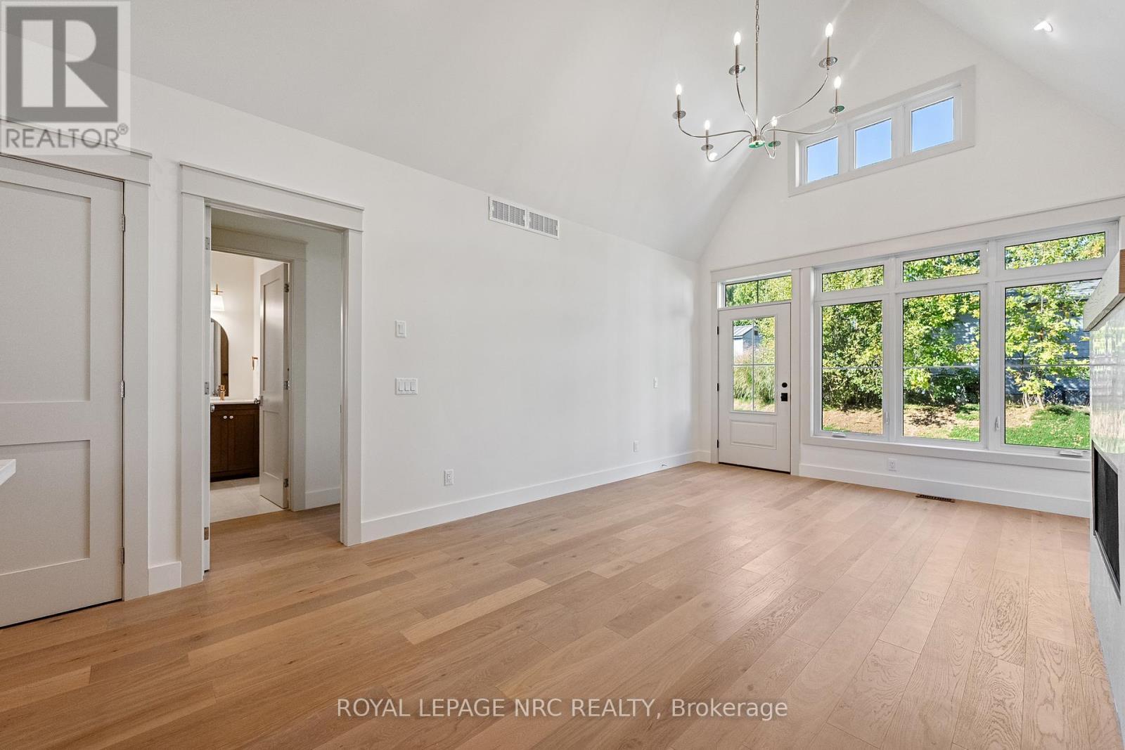 












4058 GLENSPRING ROAD

,
Fort Erie (Crystal Beach),




Ontario
L0S1B0

