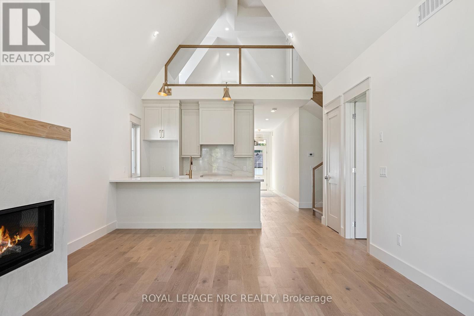 












4058 GLENSPRING ROAD

,
Fort Erie (Crystal Beach),




Ontario
L0S1B0

