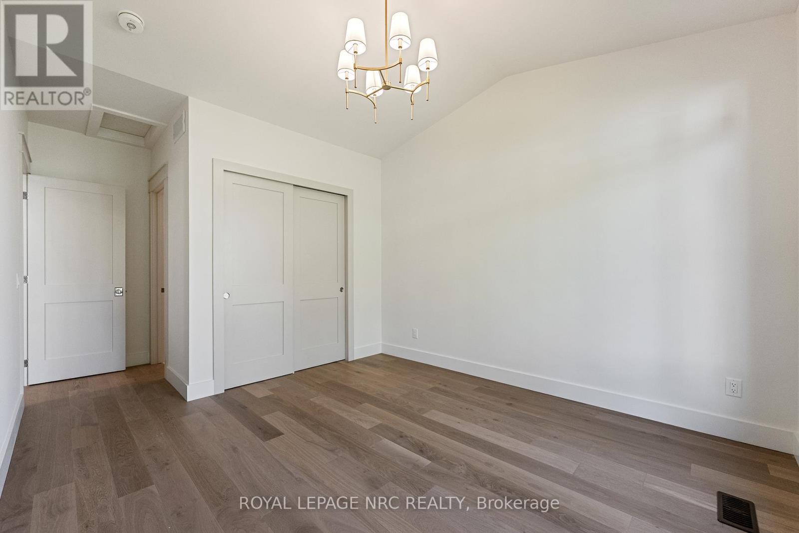 












4058 GLENSPRING ROAD

,
Fort Erie (Crystal Beach),




Ontario
L0S1B0

