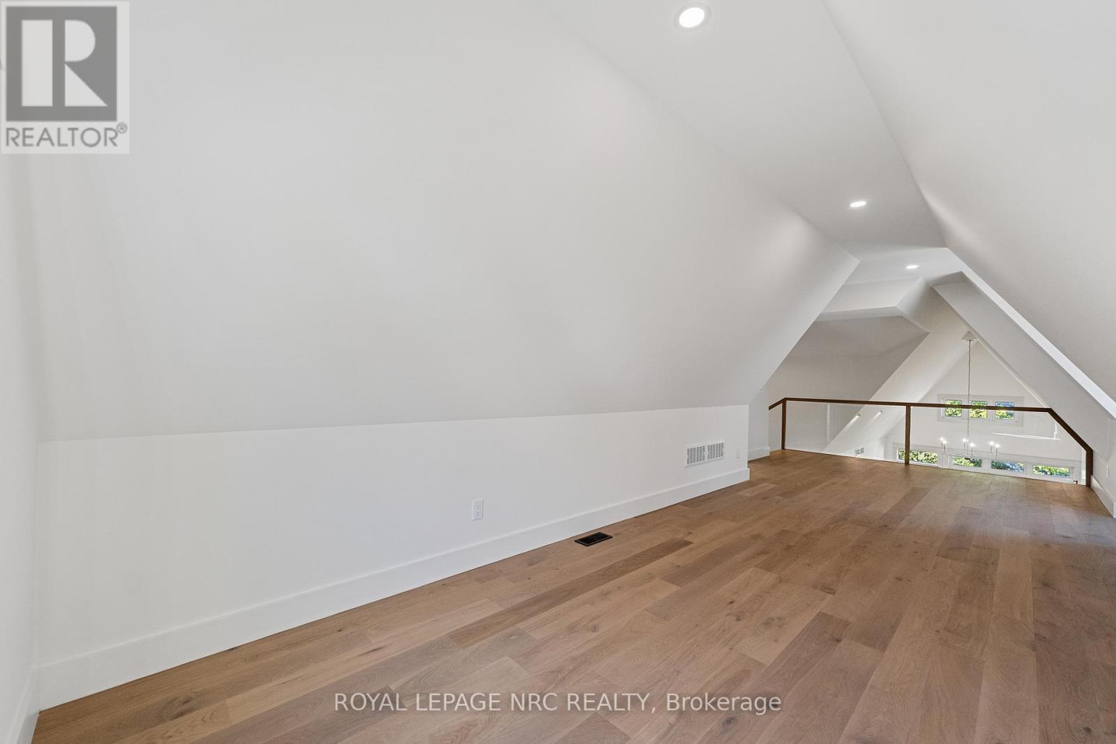 












4058 GLENSPRING ROAD

,
Fort Erie (Crystal Beach),




Ontario
L0S1B0

