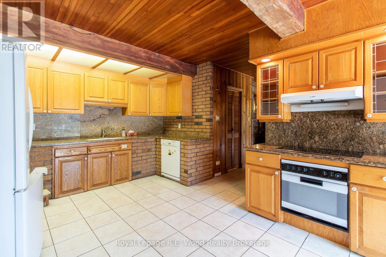 












4974 MARION STREET

,
Thames Centre,




Ontario
N0L1G4

