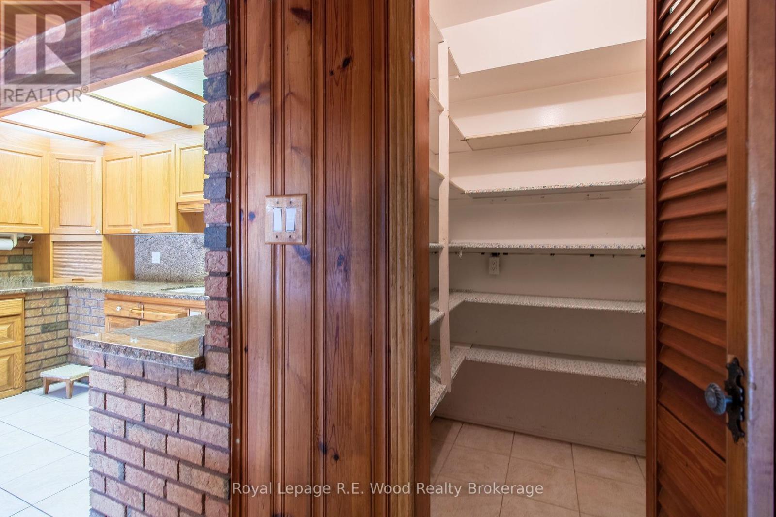 












4974 MARION STREET

,
Thames Centre,




Ontario
N0L1G4

