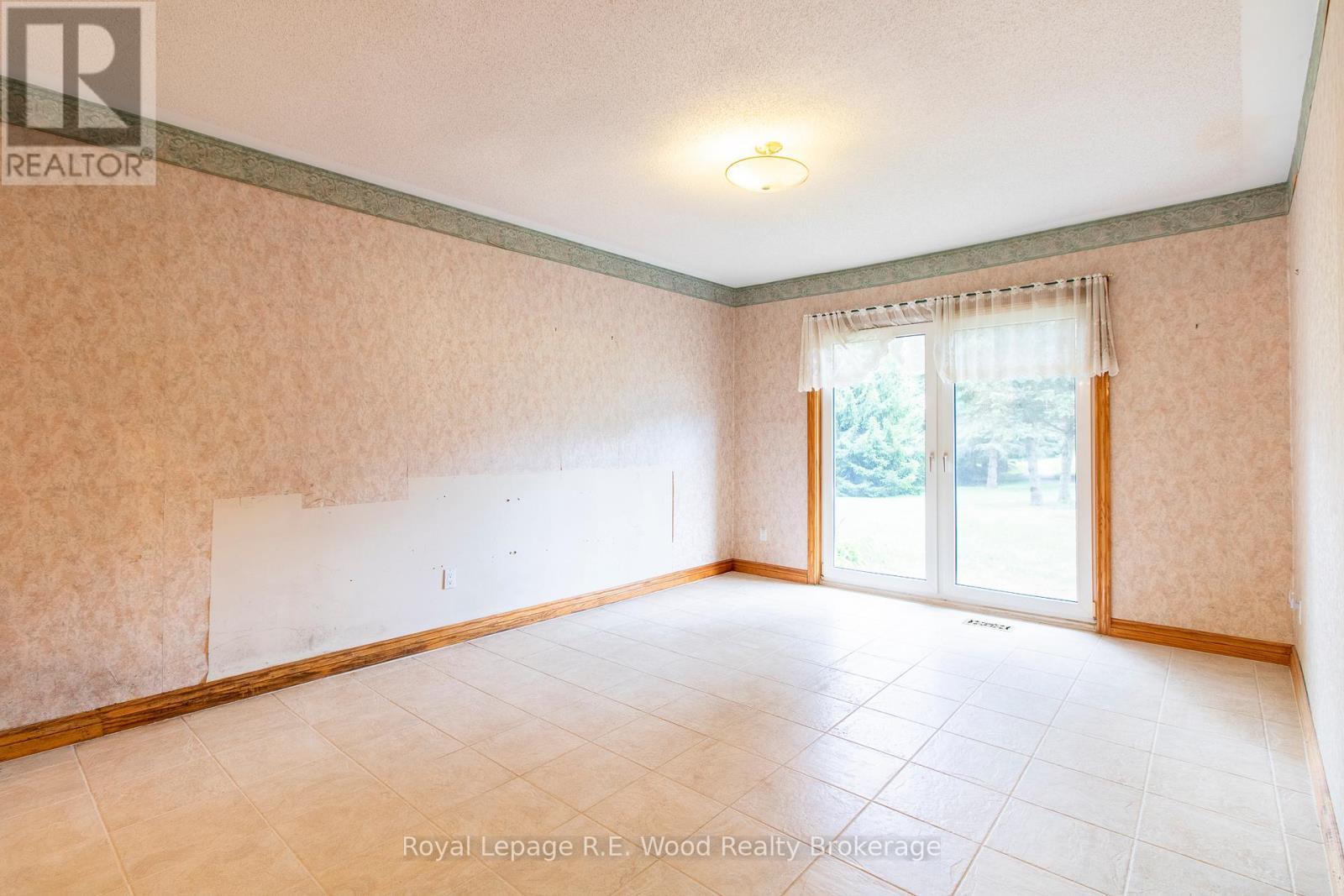 












4974 MARION STREET

,
Thames Centre,




Ontario
N0L1G4

