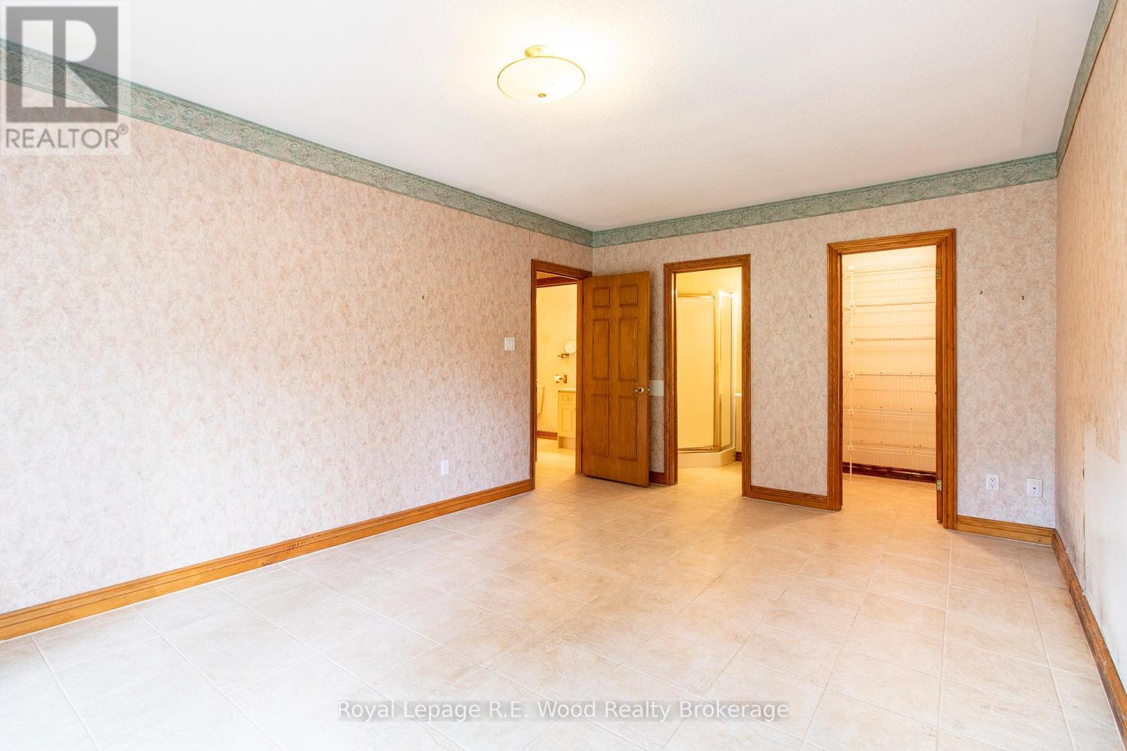 












4974 MARION STREET

,
Thames Centre,




Ontario
N0L1G4

