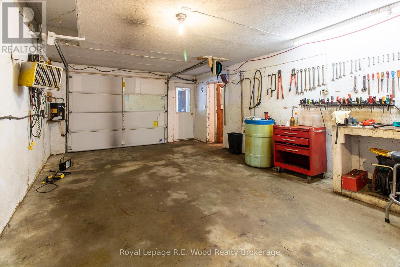 












4974 MARION STREET

,
Thames Centre,




Ontario
N0L1G4

