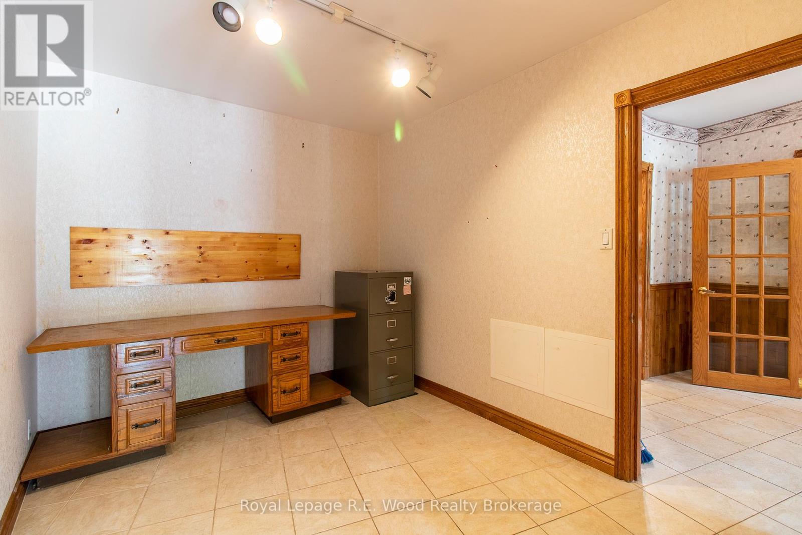 












4974 MARION STREET

,
Thames Centre,




Ontario
N0L1G4

