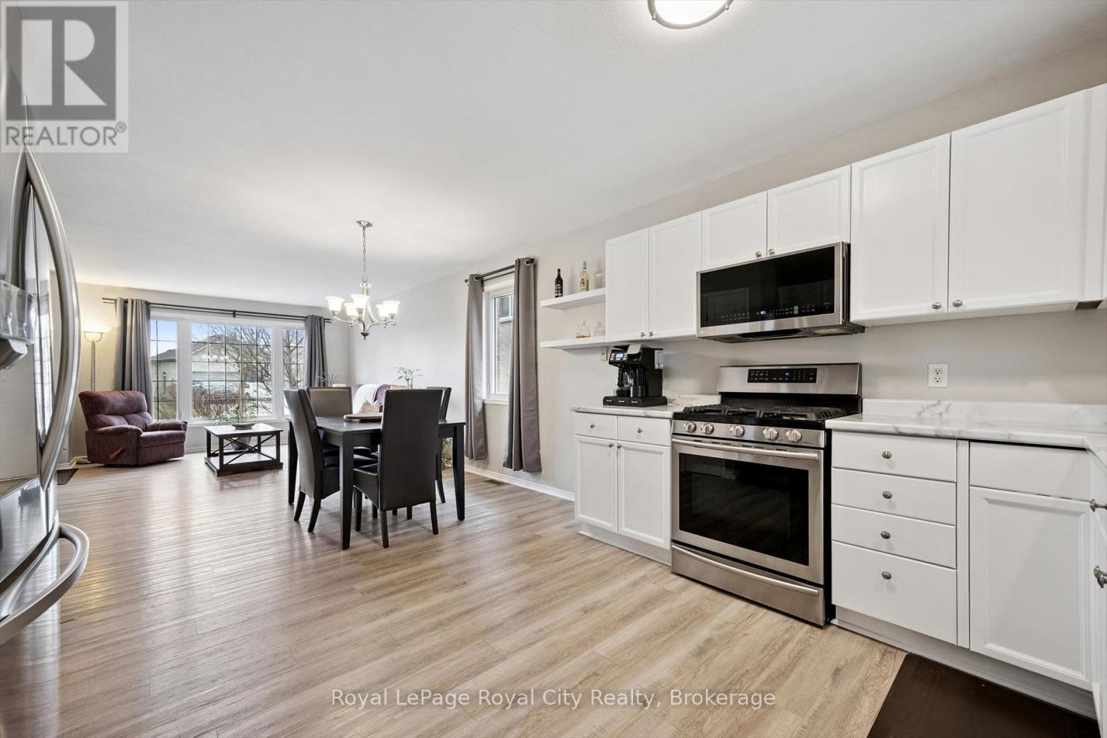 












119 MEADOWRIDGE DRIVE

,
St. Marys,




Ontario
N4X1E7

