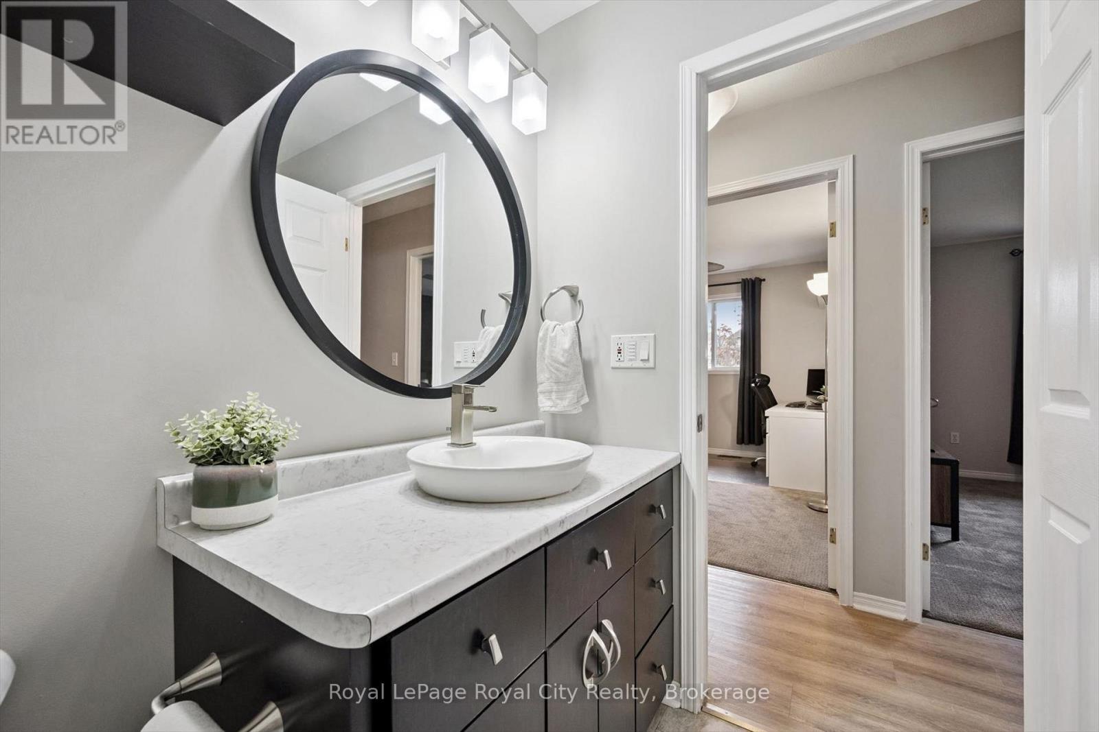 












119 MEADOWRIDGE DRIVE

,
St. Marys,




Ontario
N4X1E7

