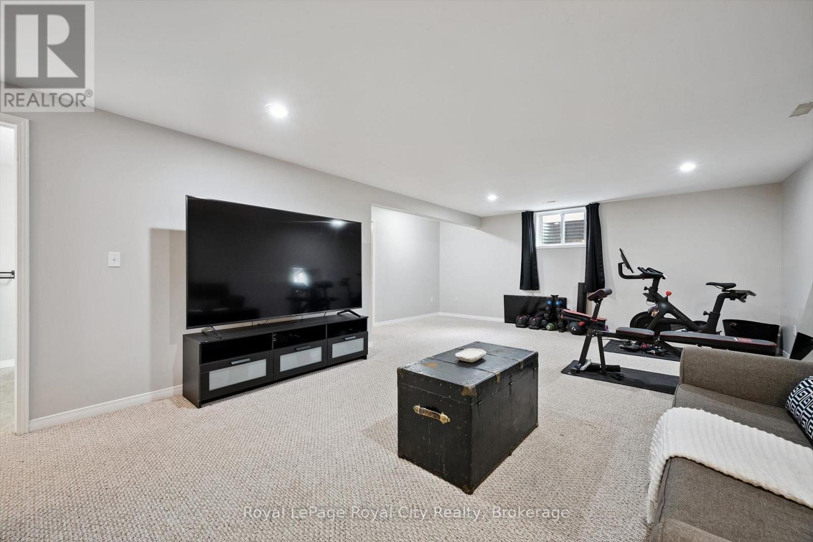 












119 MEADOWRIDGE DRIVE

,
St. Marys,




Ontario
N4X1E7

