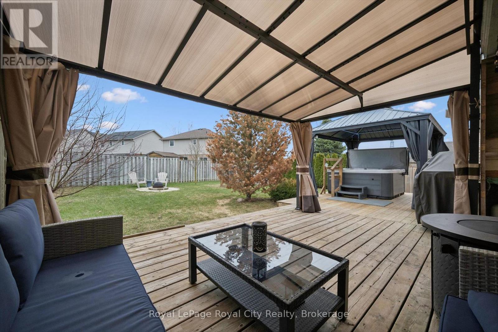 












119 MEADOWRIDGE DRIVE

,
St. Marys,




Ontario
N4X1E7

