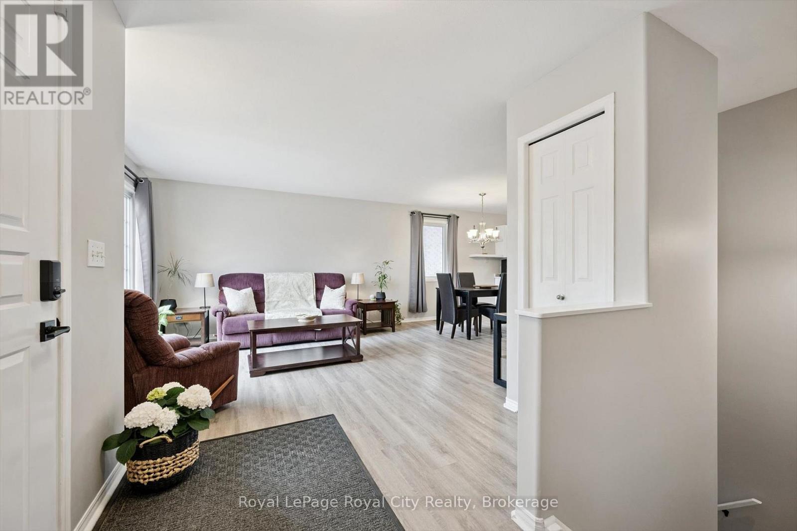 












119 MEADOWRIDGE DRIVE

,
St. Marys,




Ontario
N4X1E7

