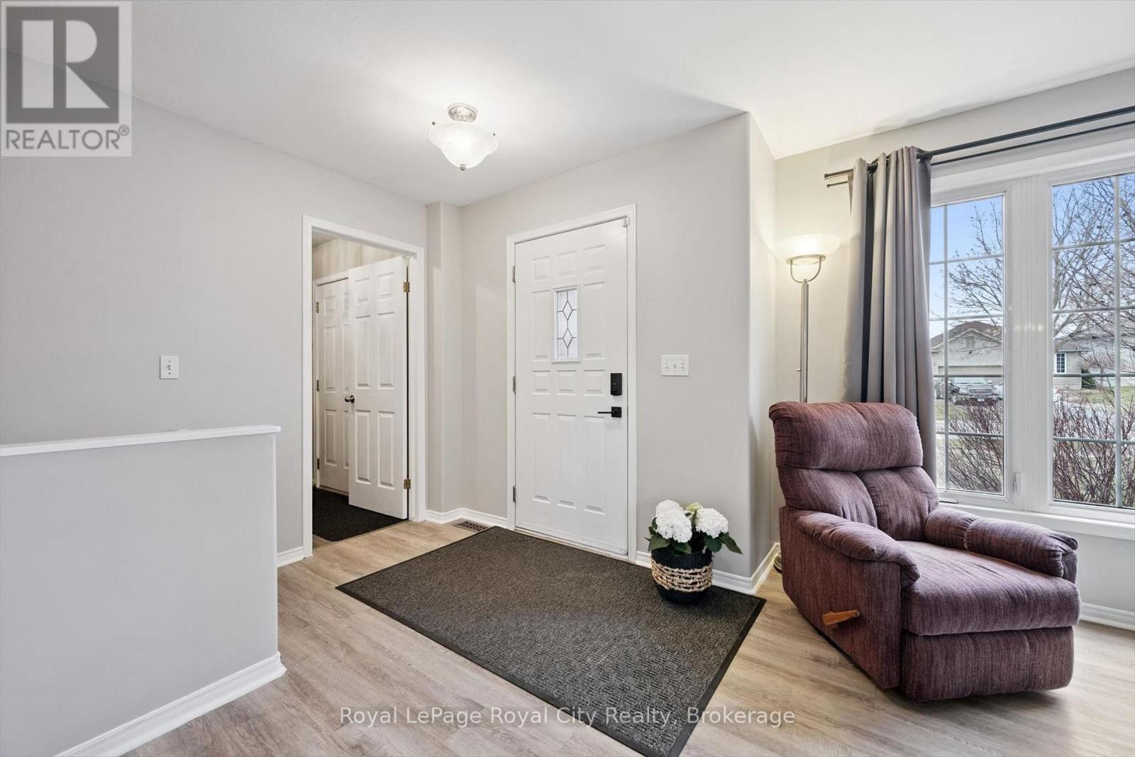 












119 MEADOWRIDGE DRIVE

,
St. Marys,




Ontario
N4X1E7

