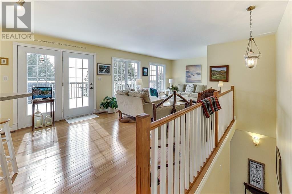 












619 Lake Huron Drive

,
Spring Bay, Manitoulin Island,




Ontario
P0P2B0

