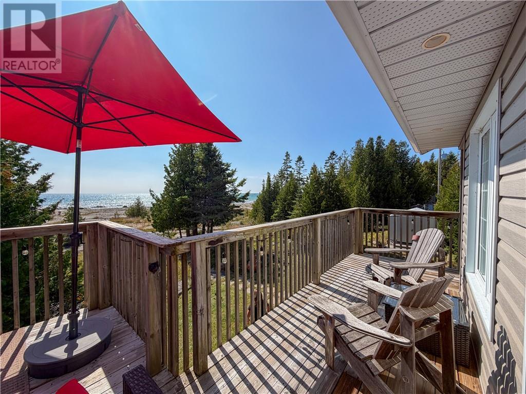 












619 Lake Huron Drive

,
Spring Bay, Manitoulin Island,




Ontario
P0P2B0

