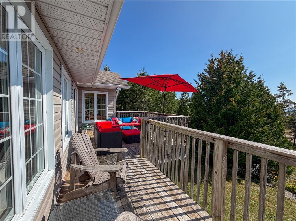 












619 Lake Huron Drive

,
Spring Bay, Manitoulin Island,




Ontario
P0P2B0

