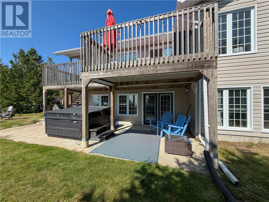 












619 Lake Huron Drive

,
Spring Bay, Manitoulin Island,




Ontario
P0P2B0

