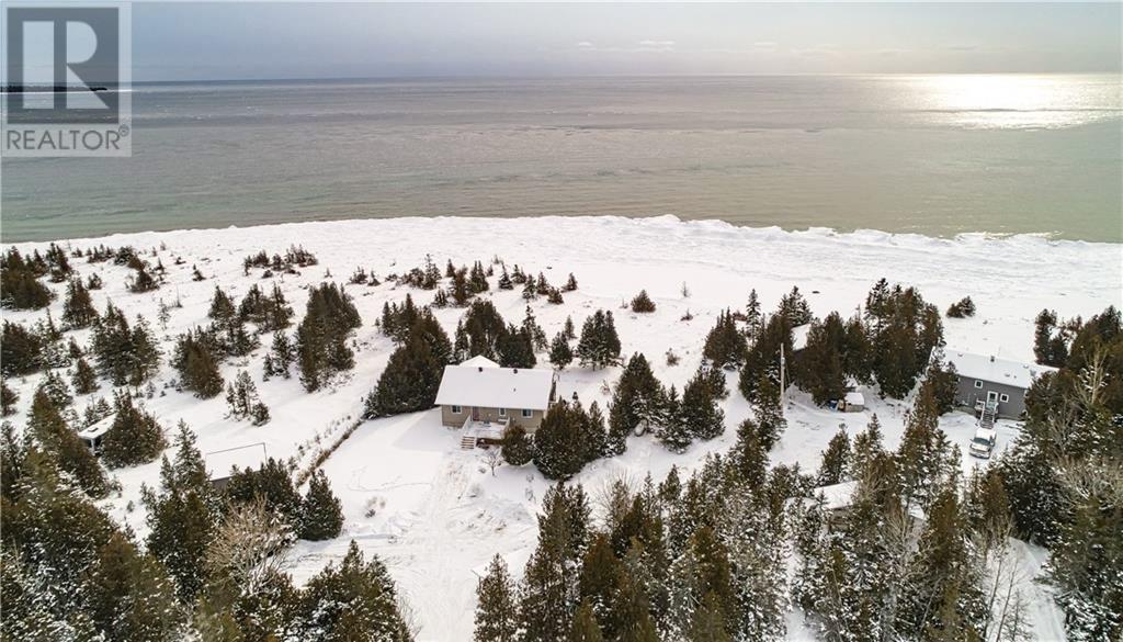 












619 Lake Huron Drive

,
Spring Bay, Manitoulin Island,




Ontario
P0P2B0

