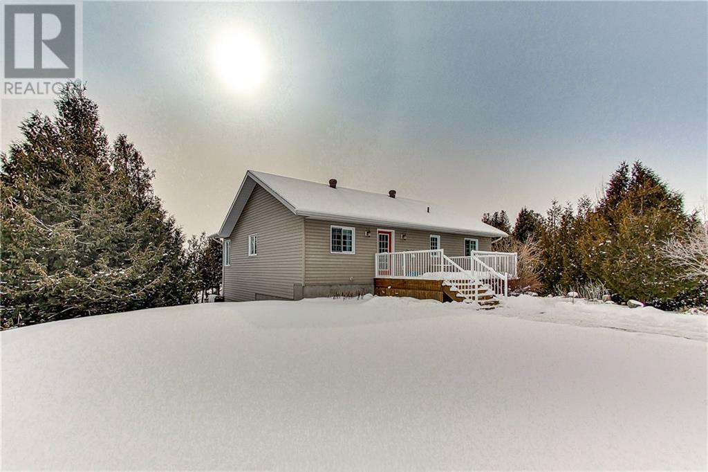 












619 Lake Huron Drive

,
Spring Bay, Manitoulin Island,




Ontario
P0P2B0

