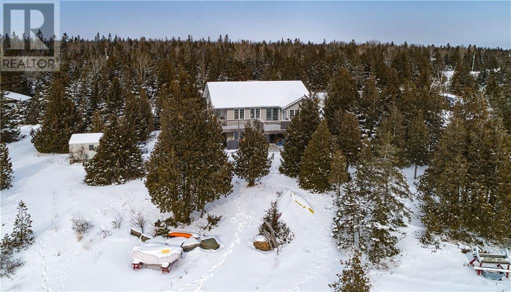 












619 Lake Huron Drive

,
Spring Bay, Manitoulin Island,




Ontario
P0P2B0

