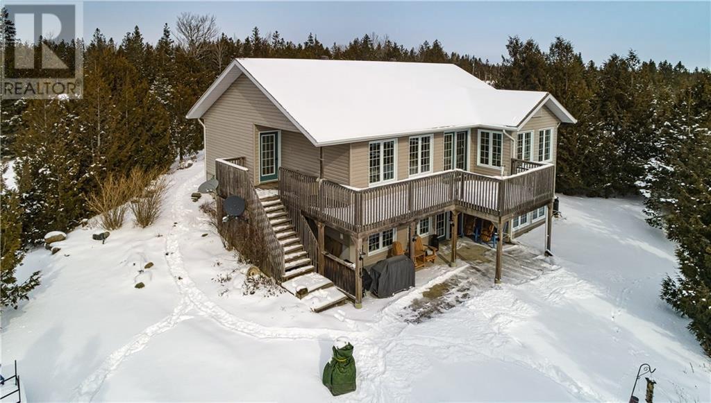 












619 Lake Huron Drive

,
Spring Bay, Manitoulin Island,




Ontario
P0P2B0

