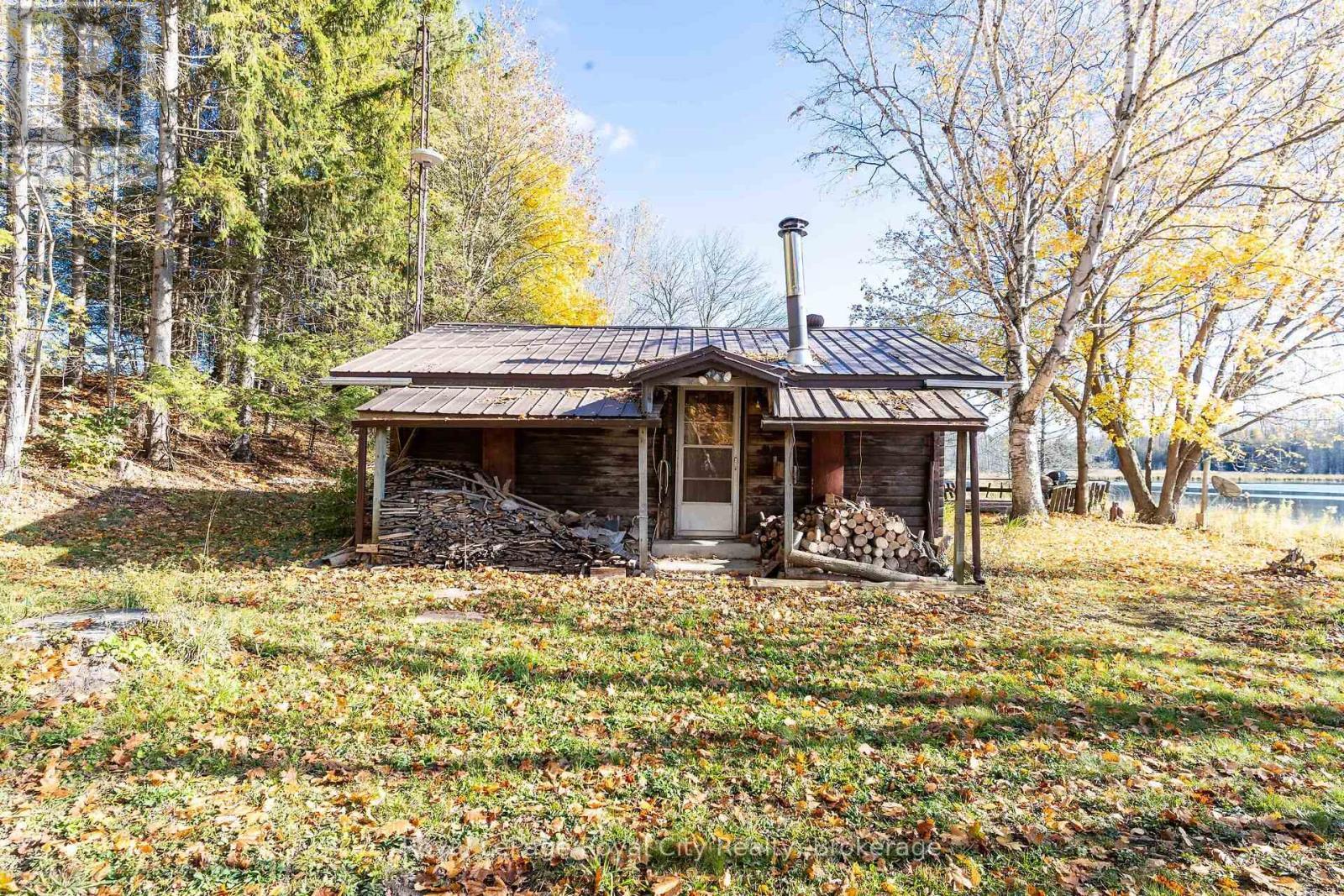 












6361 16TH LINE

,
Minto,




Ontario
N0G1M0

