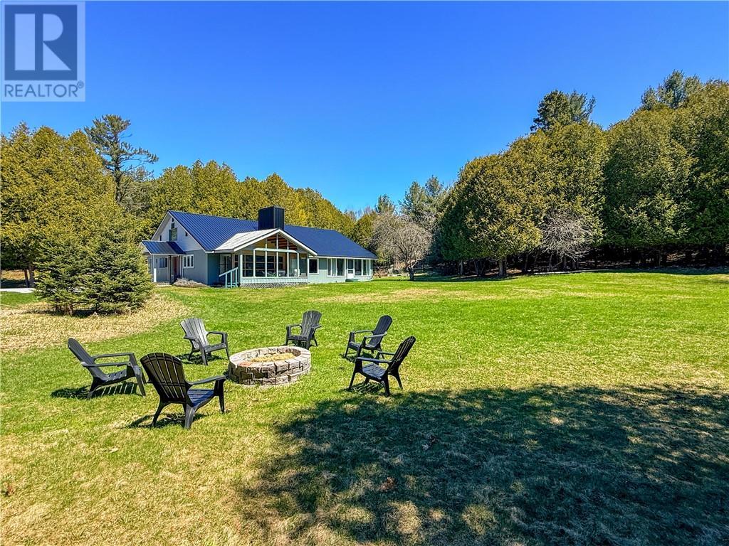 












1 Wright Street S

,
Gore Bay, Manitoulin Island,




Ontario
P0P1H0

