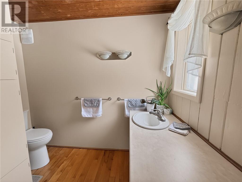 












1 Wright Street S

,
Gore Bay, Manitoulin Island,




Ontario
P0P1H0

