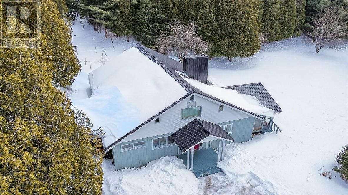 












1 Wright Street S

,
Gore Bay, Manitoulin Island,




Ontario
P0P1H0

