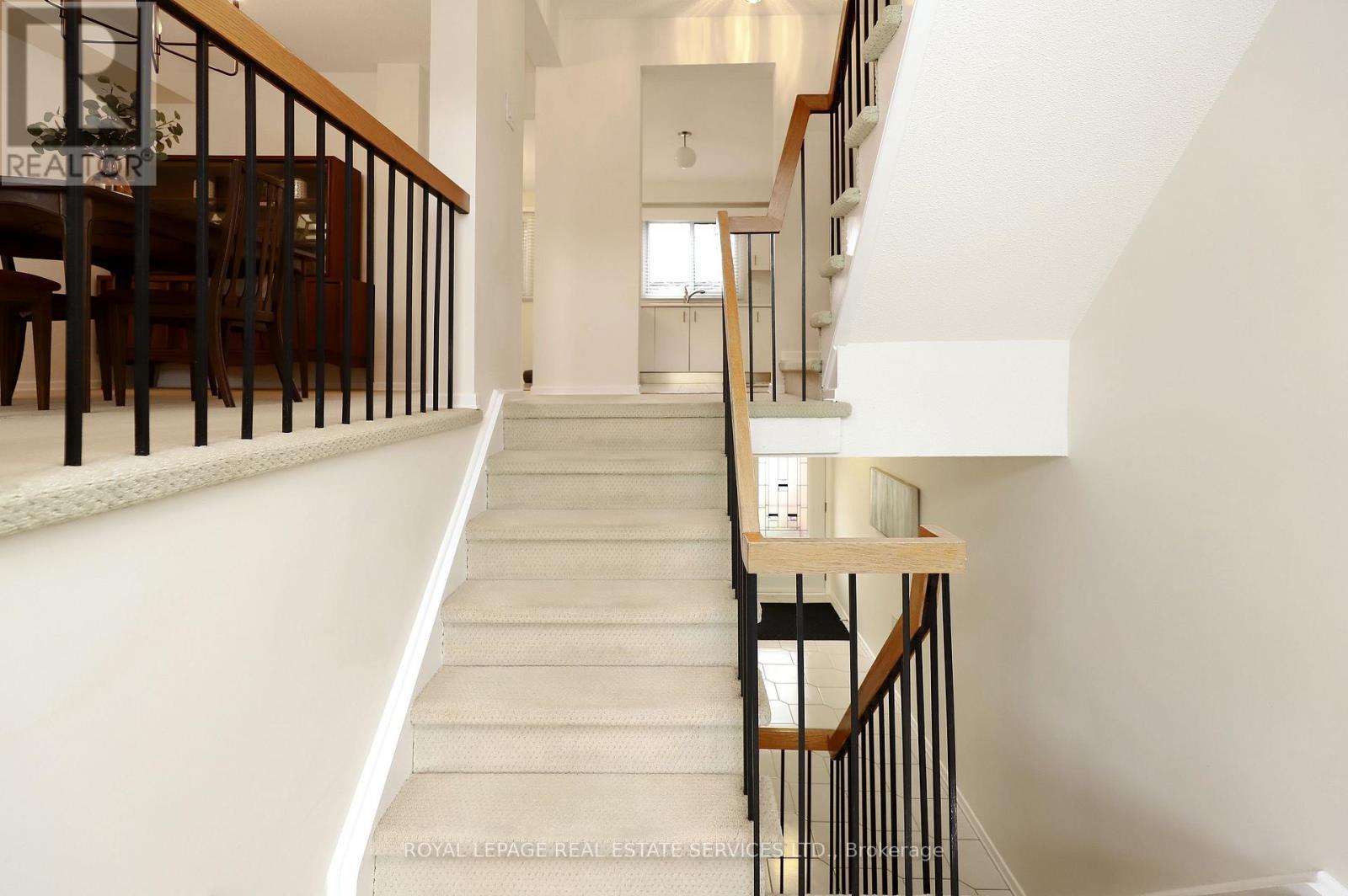 












48 - 4165 FIELDGATE DRIVE

,
Mississauga,




Ontario
L4W2M9

