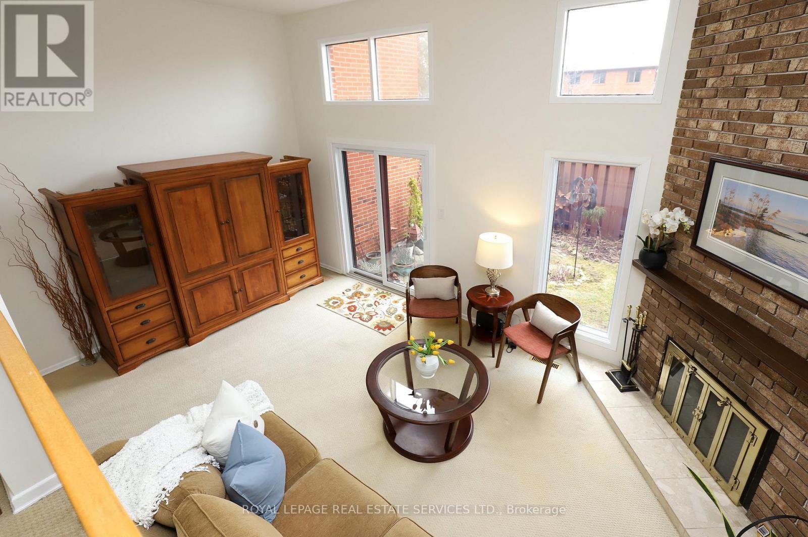 












48 - 4165 FIELDGATE DRIVE

,
Mississauga,




Ontario
L4W2M9

