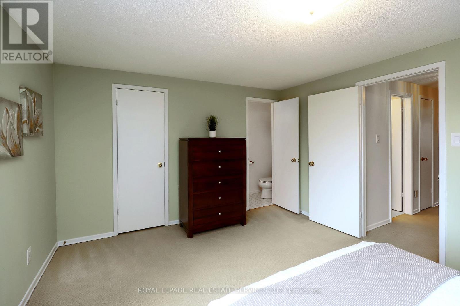 












48 - 4165 FIELDGATE DRIVE

,
Mississauga,




Ontario
L4W2M9

