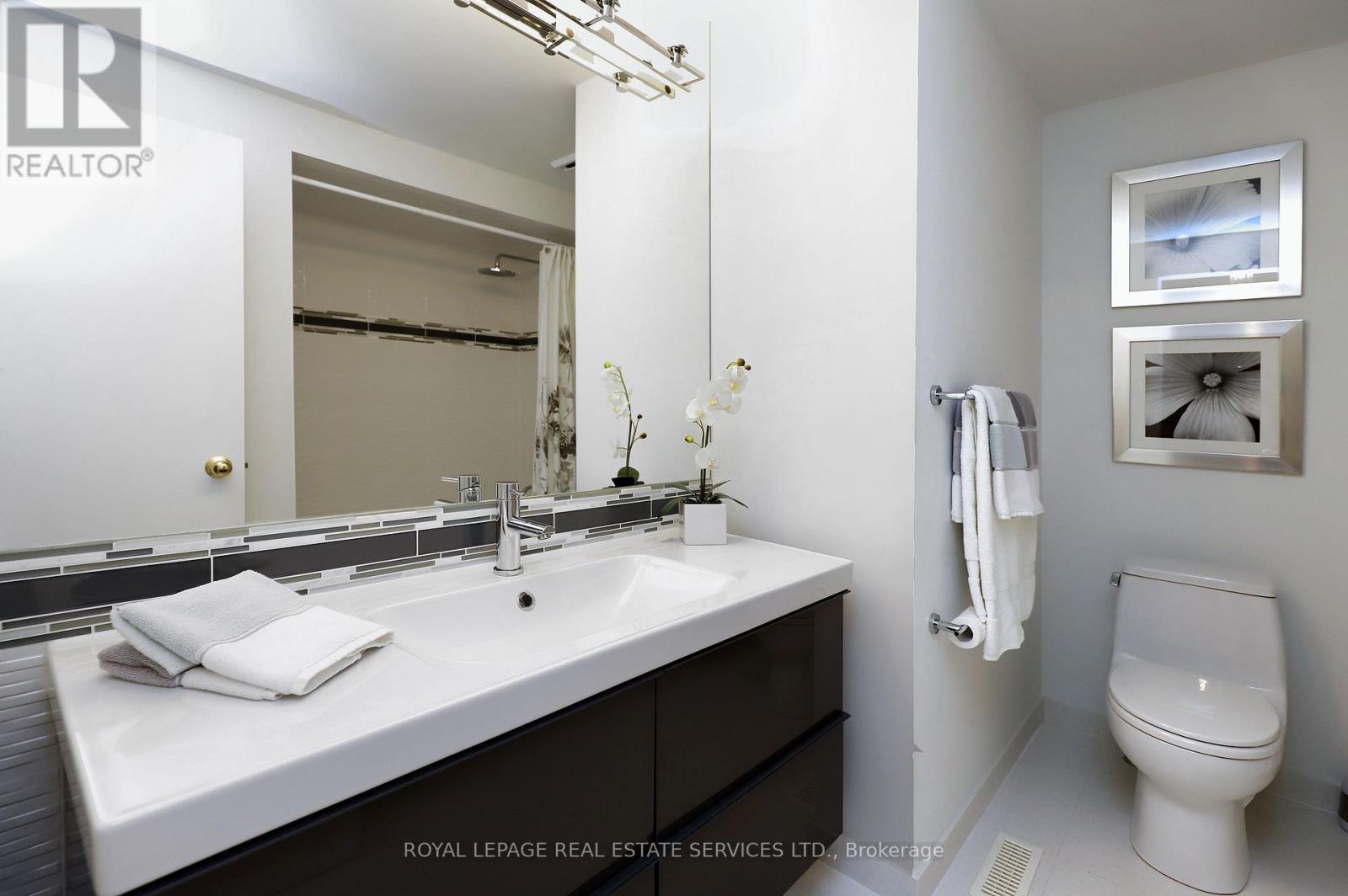 












48 - 4165 FIELDGATE DRIVE

,
Mississauga,




Ontario
L4W2M9

