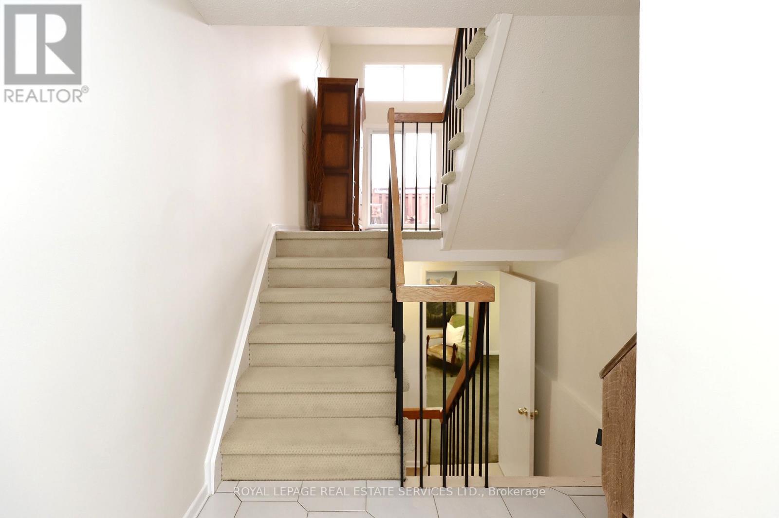 












48 - 4165 FIELDGATE DRIVE

,
Mississauga,




Ontario
L4W2M9

