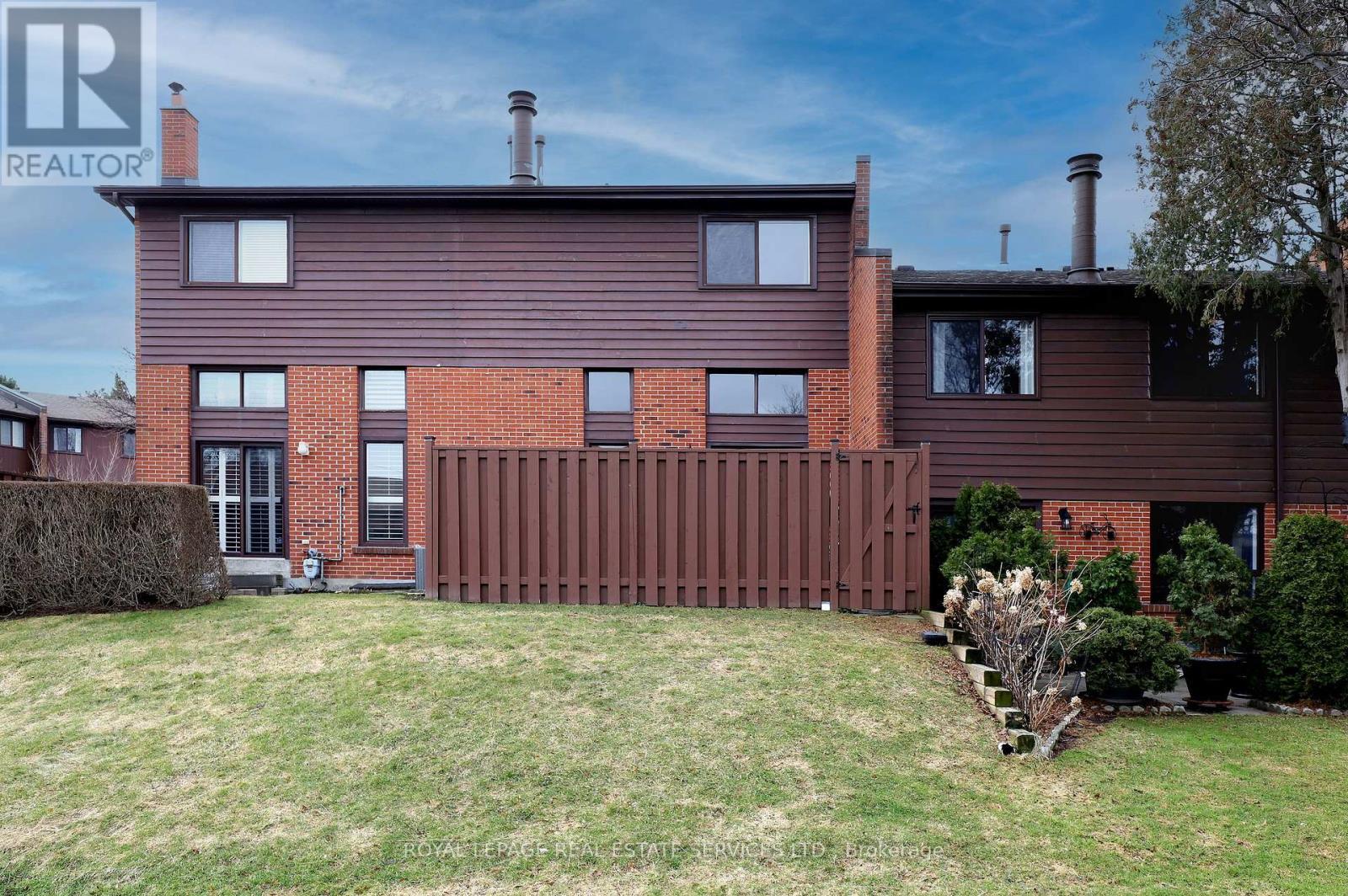 












48 - 4165 FIELDGATE DRIVE

,
Mississauga,




Ontario
L4W2M9

