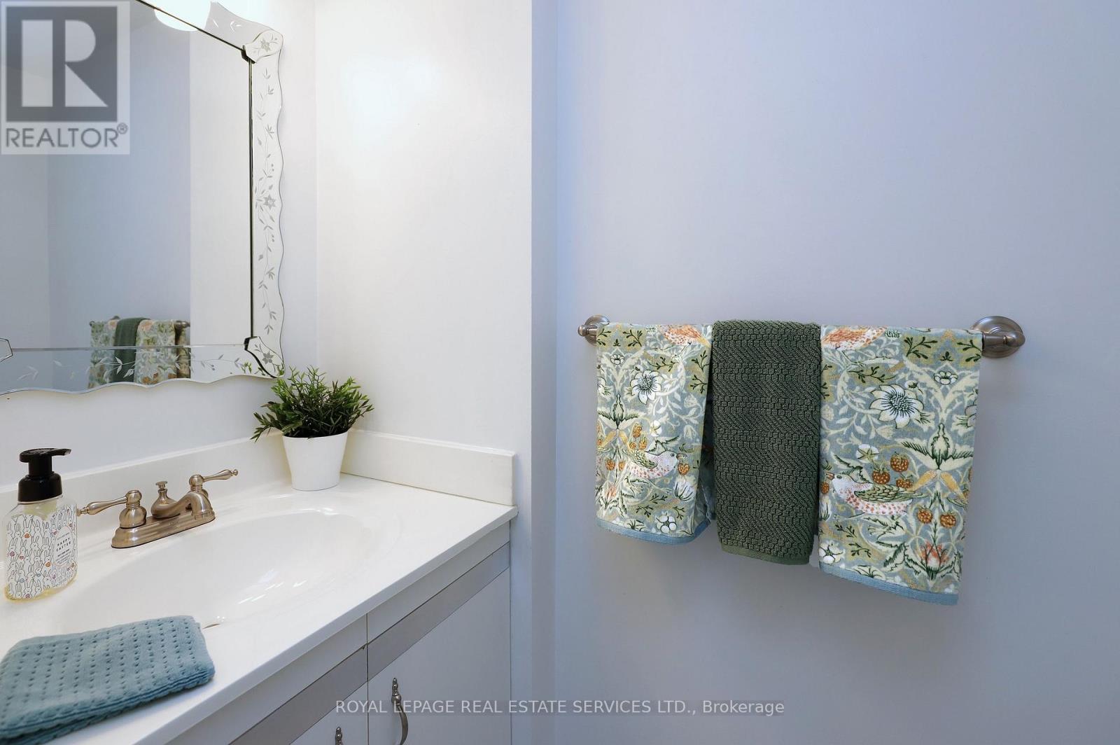 












48 - 4165 FIELDGATE DRIVE

,
Mississauga,




Ontario
L4W2M9

