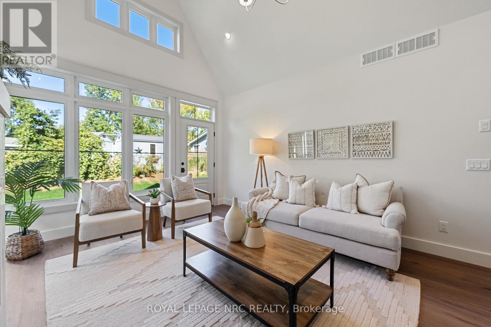 












4062 GLENSPRING ROAD

,
Fort Erie (Crystal Beach),




Ontario
L0S1B0

