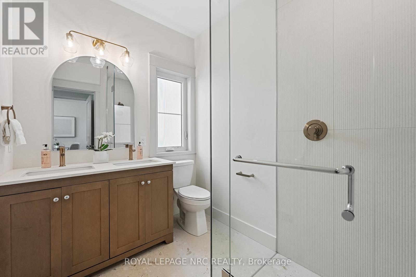 












4062 GLENSPRING ROAD

,
Fort Erie (Crystal Beach),




Ontario
L0S1B0

