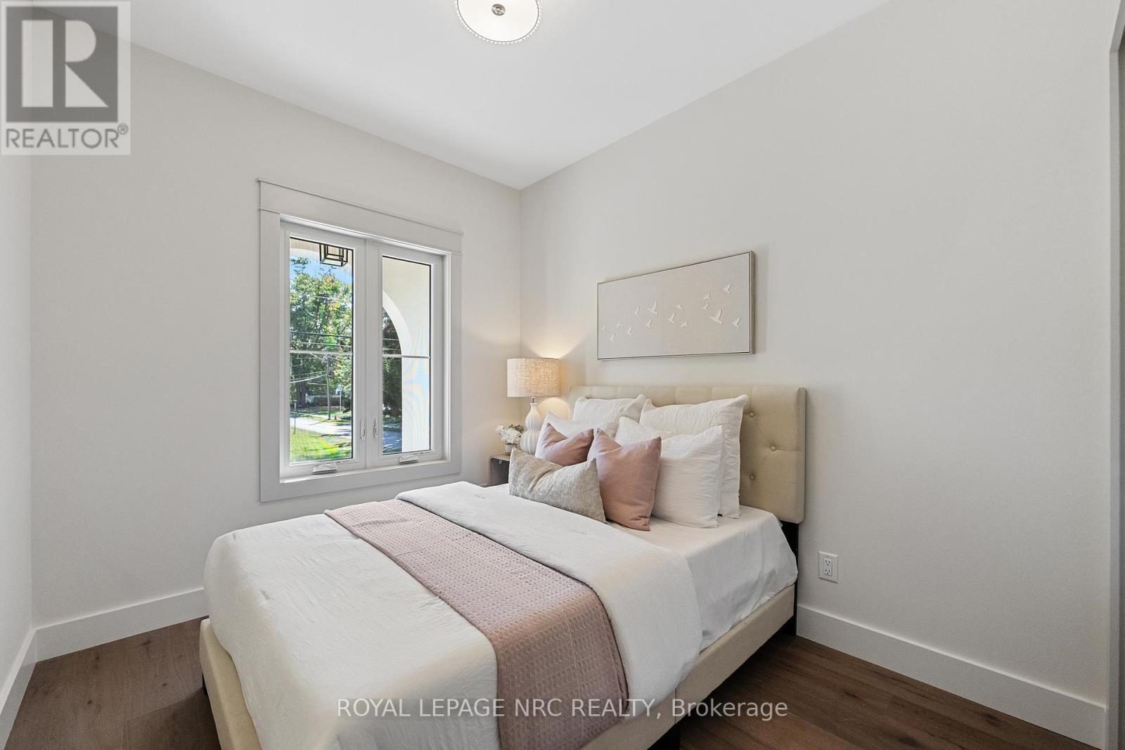 












4062 GLENSPRING ROAD

,
Fort Erie (Crystal Beach),




Ontario
L0S1B0

