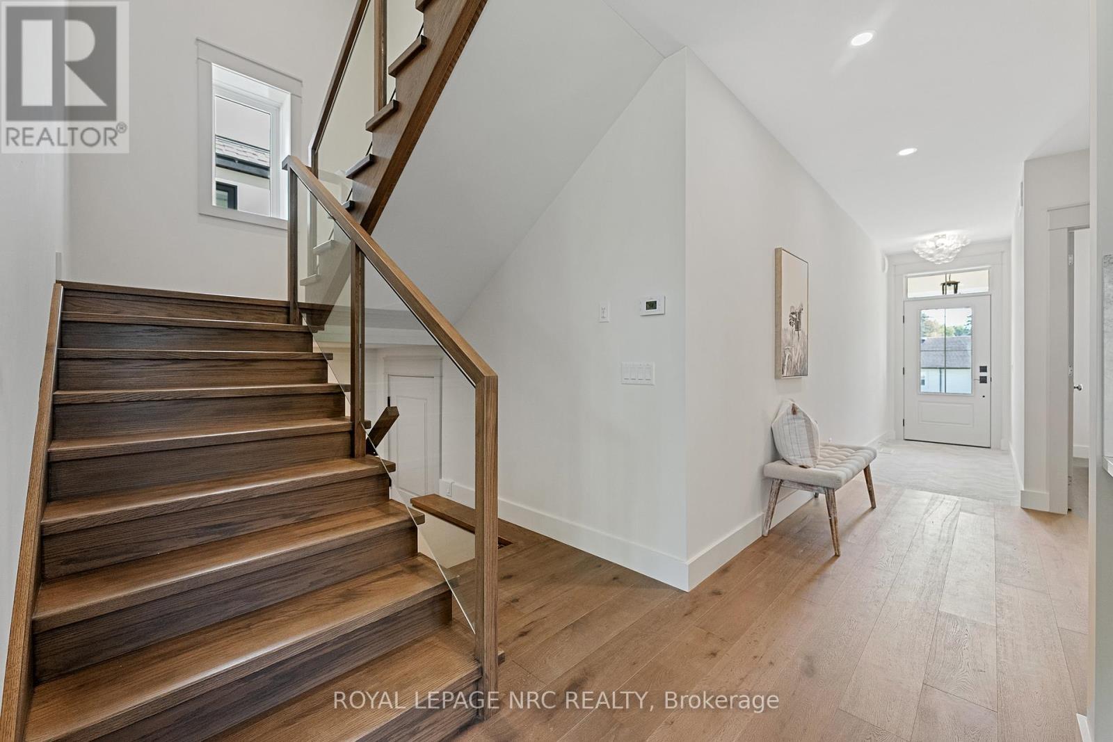 












4062 GLENSPRING ROAD

,
Fort Erie (Crystal Beach),




Ontario
L0S1B0

