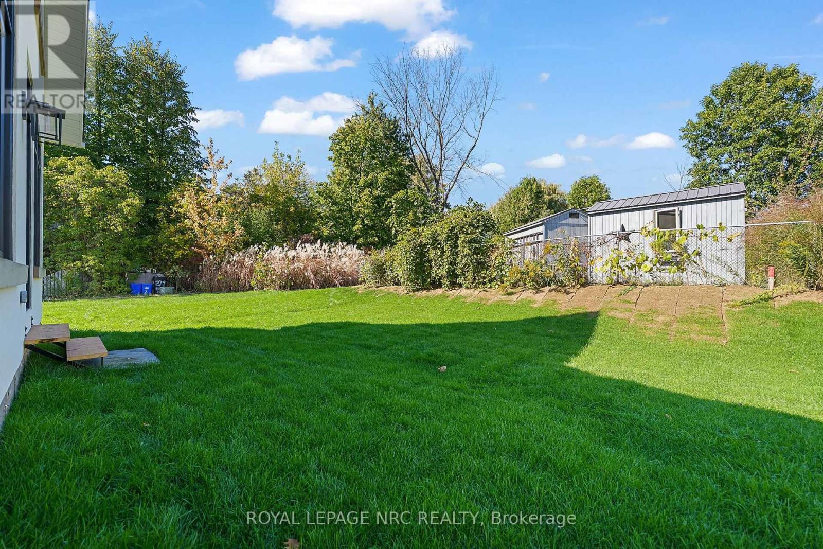 












4062 GLENSPRING ROAD

,
Fort Erie (Crystal Beach),




Ontario
L0S1B0

