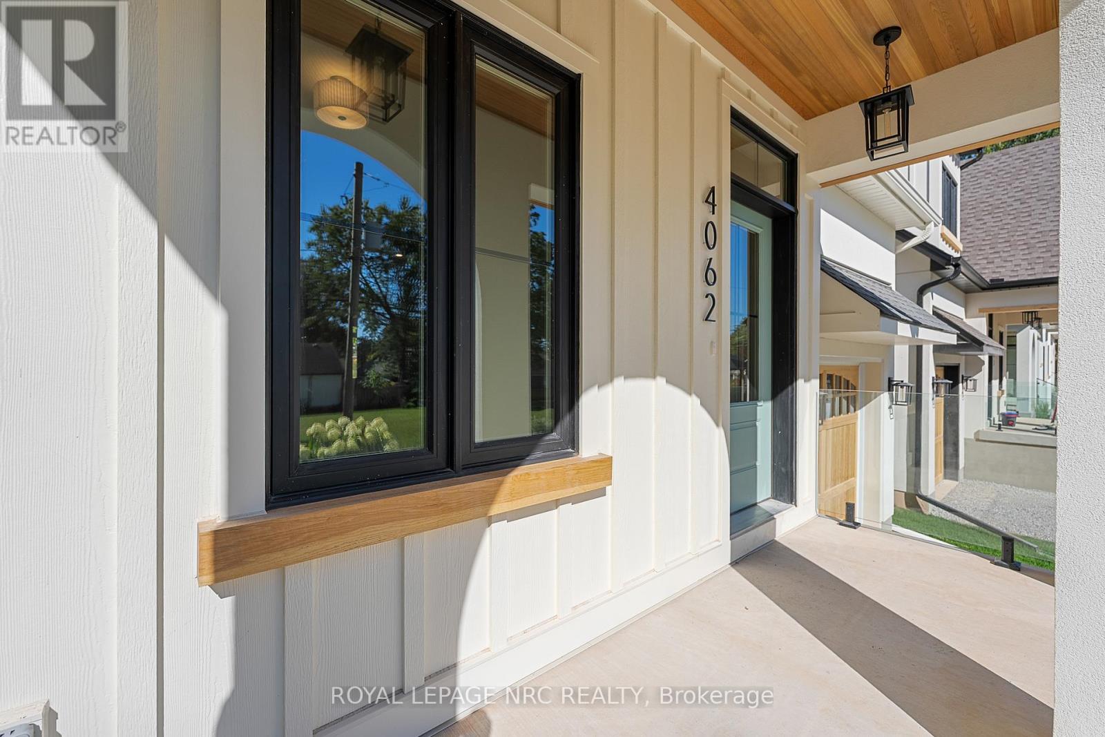 












4062 GLENSPRING ROAD

,
Fort Erie (Crystal Beach),




Ontario
L0S1B0

