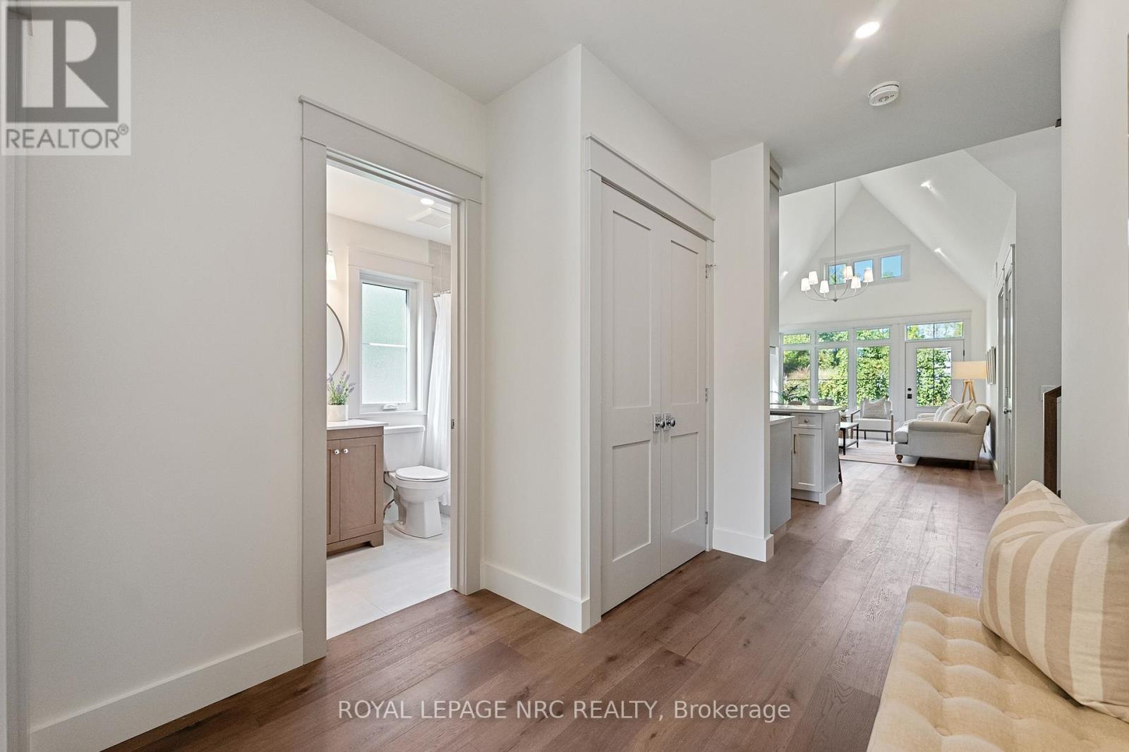 












4062 GLENSPRING ROAD

,
Fort Erie (Crystal Beach),




Ontario
L0S1B0

