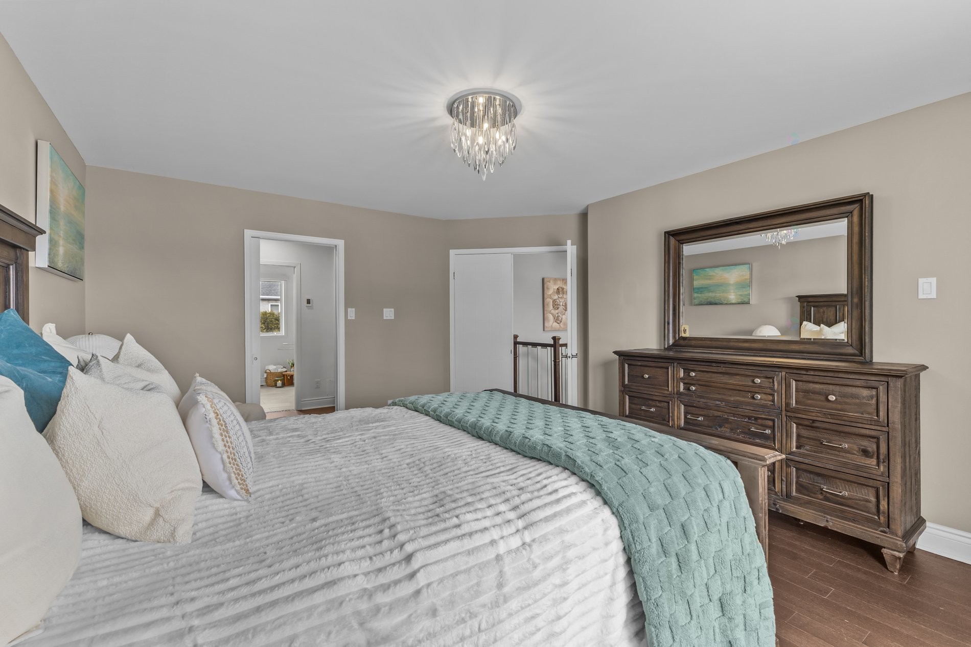 









18189


Boul. Elkas

,
Kirkland,




QC
H9J3E1

