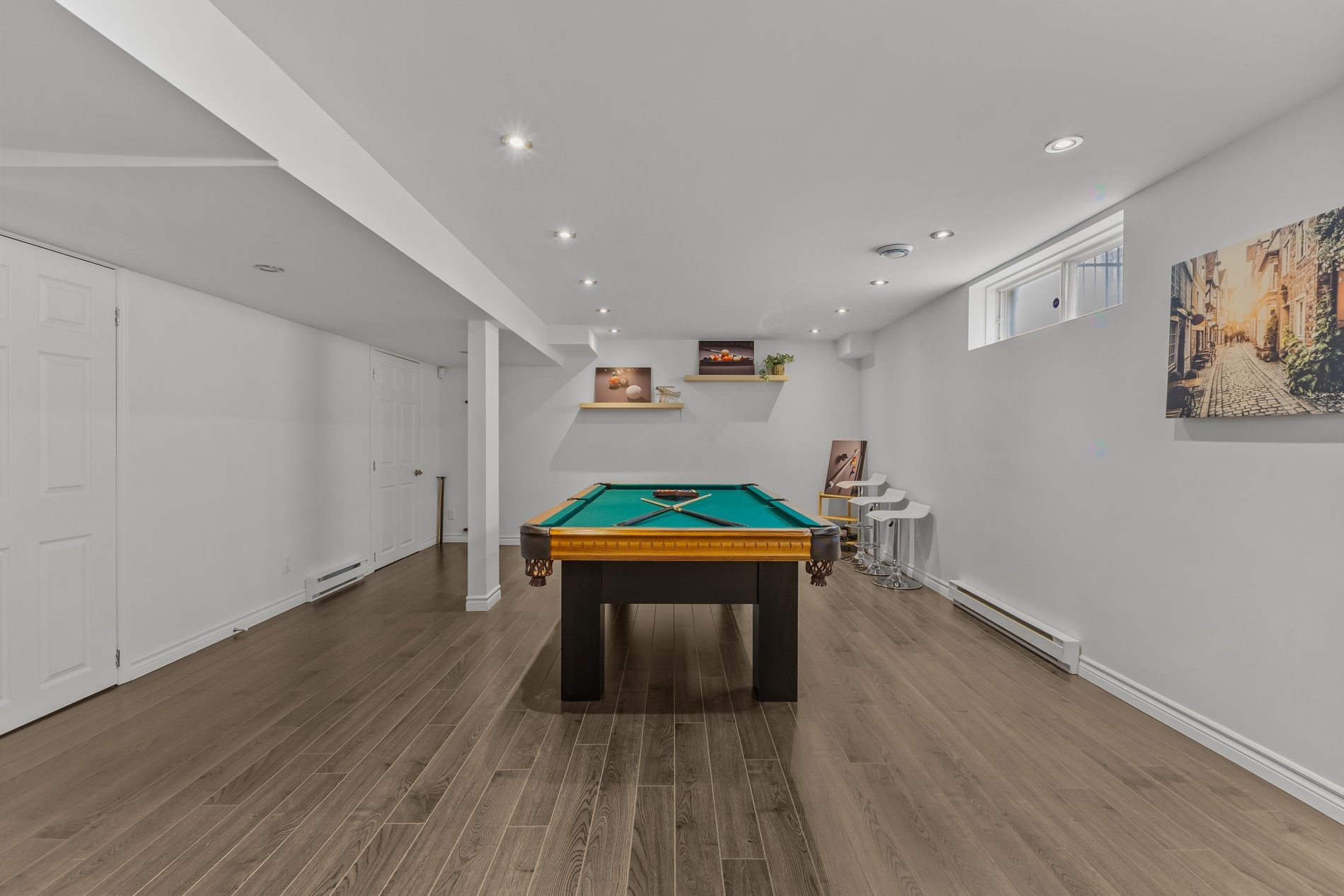 









18189


Boul. Elkas

,
Kirkland,




QC
H9J3E1

