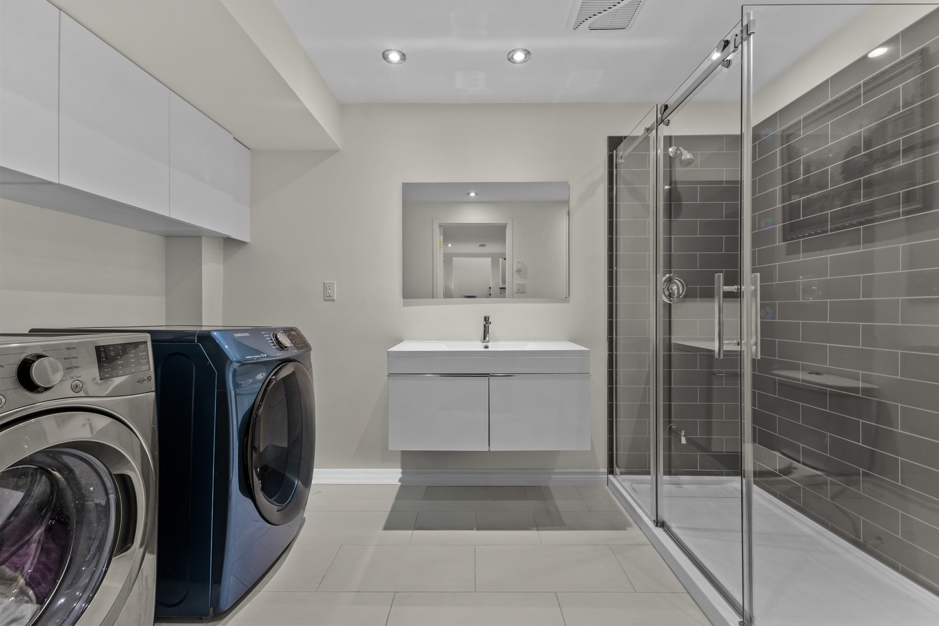 









18189


Boul. Elkas

,
Kirkland,




QC
H9J3E1

